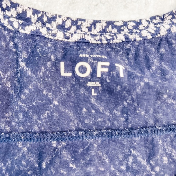 Loft Navy Diamond Graphic Tank Top Embroidered Hem Size Large - Picture 7 of 7